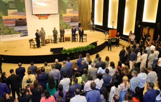 Seca e logística entram no debate sobre obras e serviços públicos na Amazônia