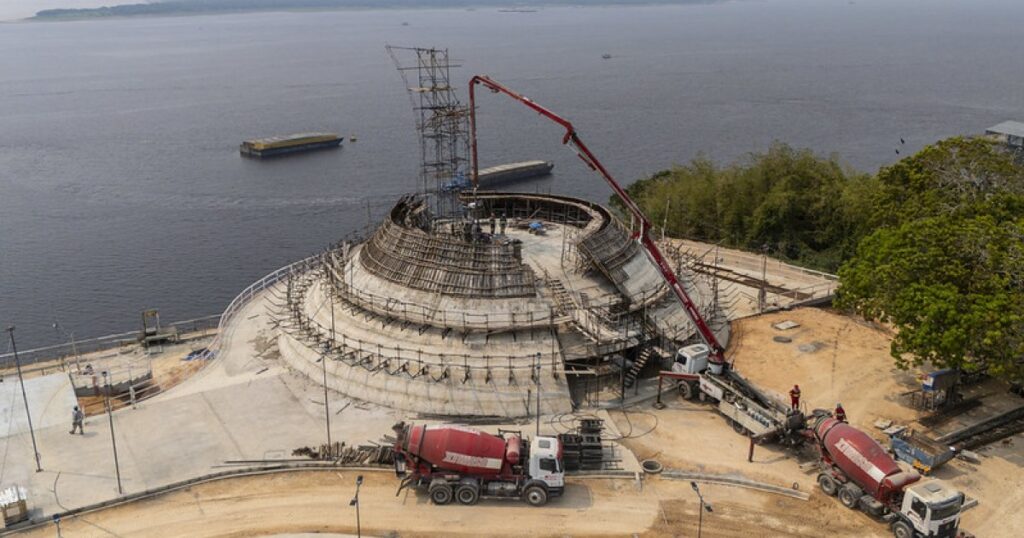 Frentes de infraestrutura acompanham montagem da Oca no Parque Encontro das Águas
