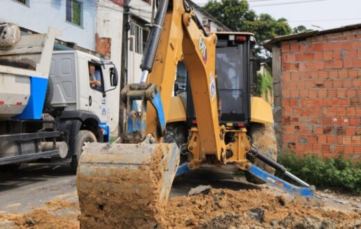 Intervenção na rua Uirapurus recompõe rede de drenagem na Cidade de Deus