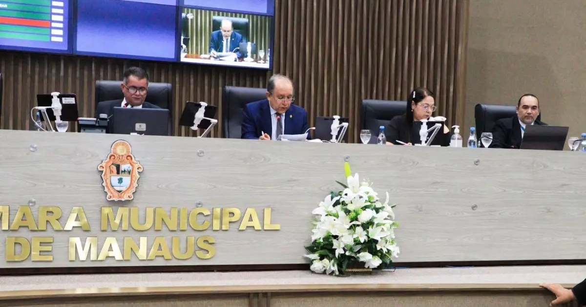 Três projetos seguem para comissões enquanto dois aguardam sanção em Manaus