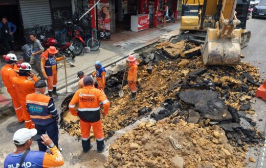 Serviço de drenagem na avenida Dom Pedro é executado junto a redes de água e gás