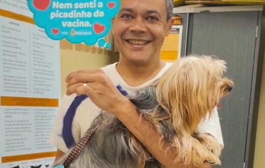 Vacinação antirrábica ocorre ao mesmo tempo em rios, ramais e área urbana de Manaus