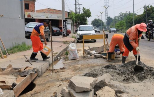 Avenida no São José Operário recebe intervenção em ponto de drenagem