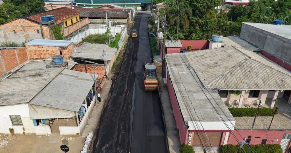 Primeira etapa da Praia do Tupé recebe 40 toneladas de asfalto no Tarumã