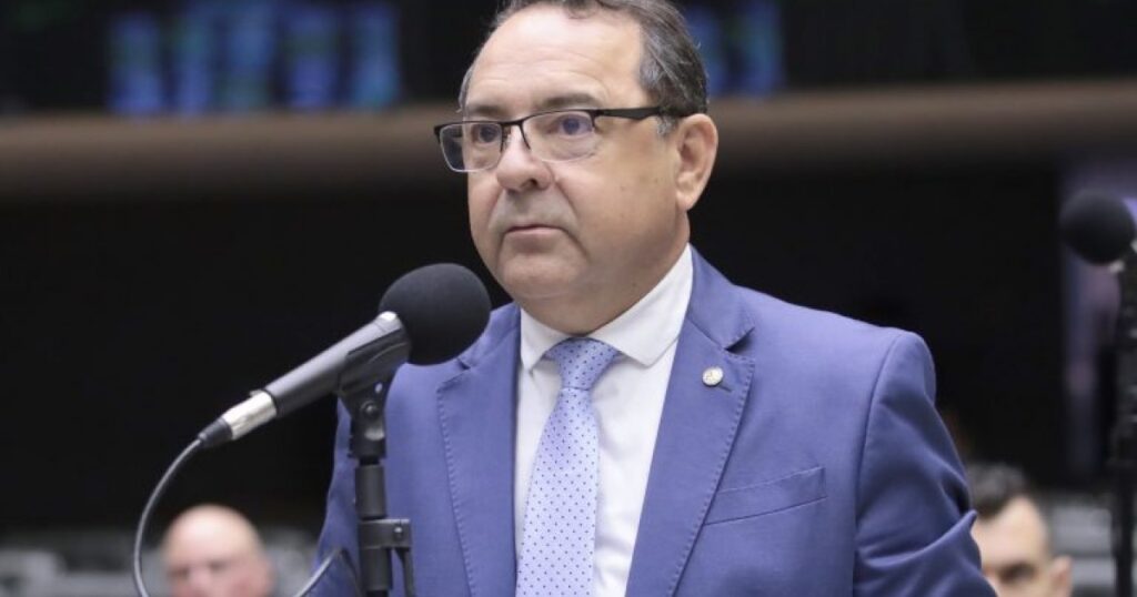 Proposta condiciona isenção de IPI para feirantes a cadastro mínimo e uso exclusivo do veículo