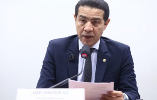 Proposta prevê retirada de cadastro de inadimplentes se empresa não oferecer renegociação